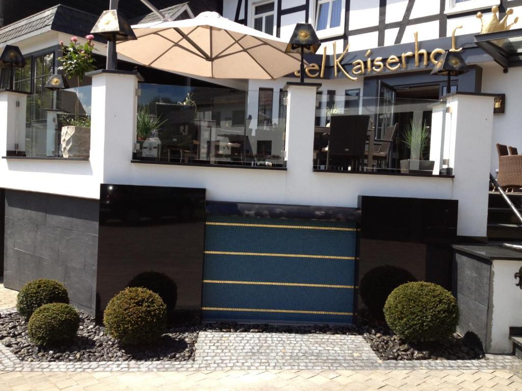 Hotel Kaiserhof Medebach Bagian luar foto
